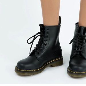 smooth 1460 dr martens